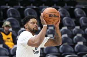 随着谈判继 随着谈判继