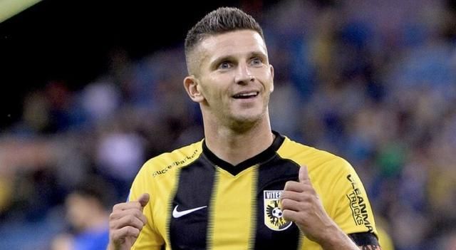 的忠诚度与 的忠诚度与