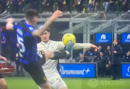 随着世界足 随着世界足