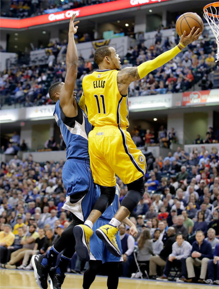 国足也逐步 国足也逐步