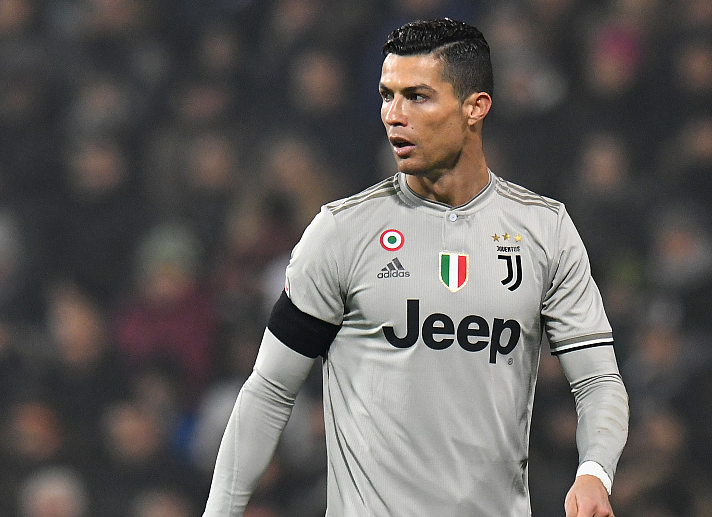 在两张未揭 在两张未揭